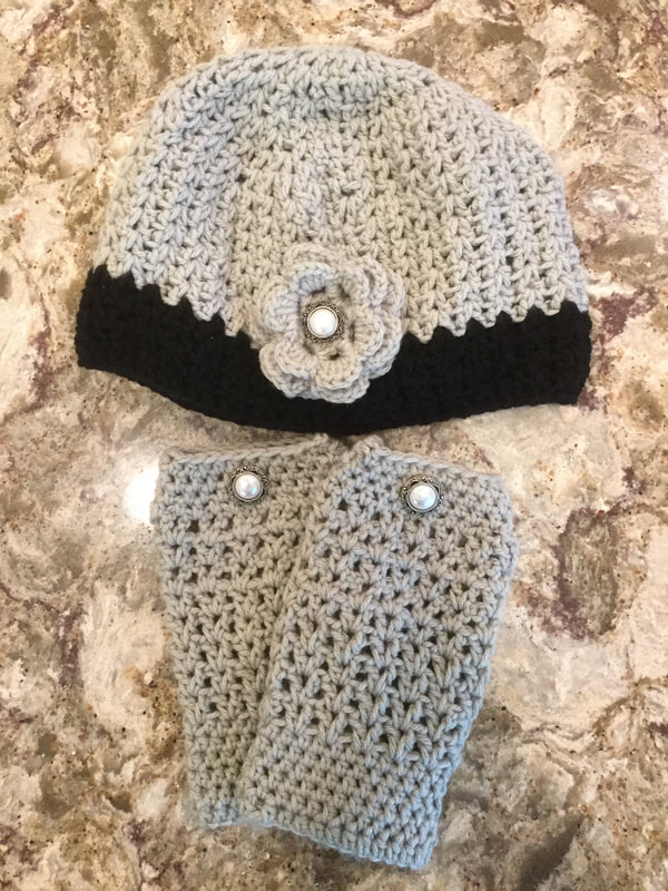 crochet Matching hat and fingerless gloves braided cable